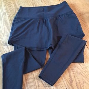 Athleta High Rise Chaturanga 2in1 tights Never worn!